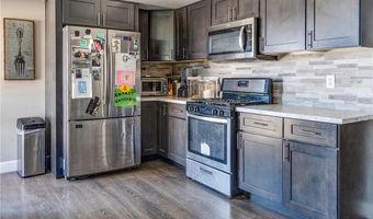 10691 Joshua Rd, Apple Valley, CA 92308
