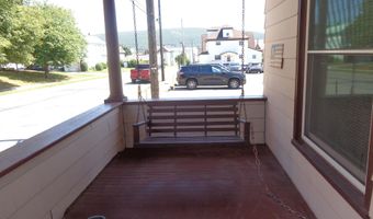 711 N 4th St, Altoona, PA 16601