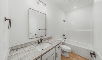 23 Ironside Ln, Bella Vista, AR 72715
