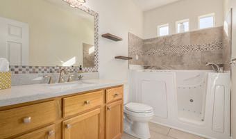 1410 E COUNTY DOWN Dr, Chandler, AZ 85249