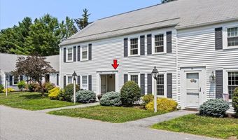 64 Colonial Vlg, Falmouth, ME 04105