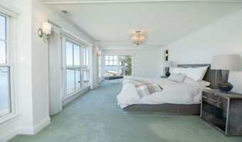 60 Island View Ave, Branford, CT 06405