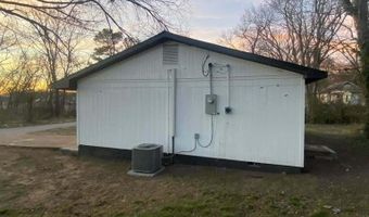 685 S 9th St, Batesville, AR 72501