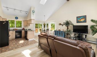 4 Wabasso Ter, Middletown, RI 02842
