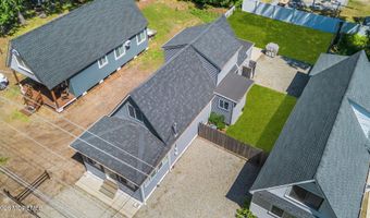 375 E Barnegat Ave, Bayville, NJ 08721