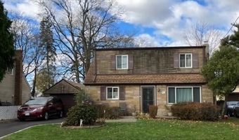 878 County Line Rd, Amityville, NY 11701