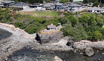 221 SCHOONER BAY Dr, Brookings, OR 97415