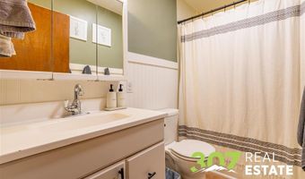 153 E 1st St N, Cowley, WY 82420