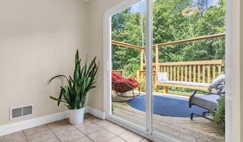 16 SHELLI Ter, Barnegat, NJ 08005