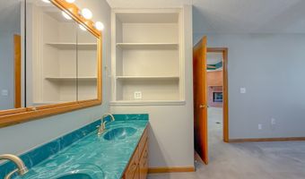 112 River Oaks Dr, Bainbridge, GA 39819