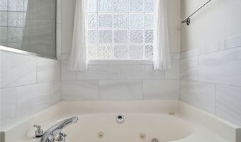 100 Cross Pointe Ln, Aberdeen, NC 28315