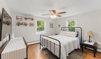 103 Everglade Ave, Warwick, RI 02886
