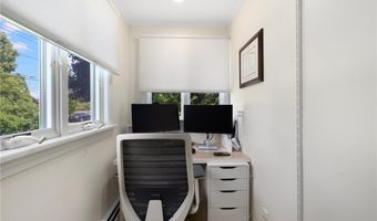 8 SCHOOL HOUSE Rd, Narragansett, RI 02882