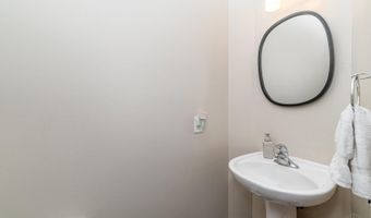 5660 Miss Royal Pass Dr, Miami, OH 45140