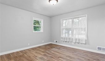 1407 Elm St, Alexandria, MN 56308