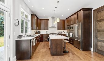 9 Dante Ct, Amherst, NY 14221