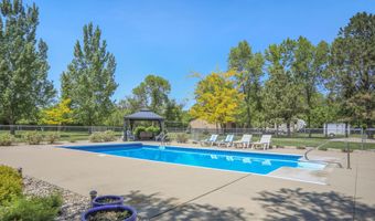 12977 Richmond Heights Dr, Aberdeen, SD 57401