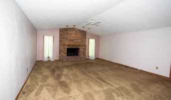 4150 Claridge Dr, Austintown, OH 44511