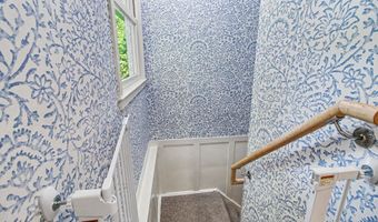 9 E Heatheridge St, Ann Arbor, MI 48104