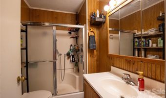 1424 Bear Creek Rd, Bakersville, NC 28705