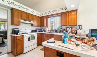 1670 W ROSELAWN Dr, Appleton, WI 54914