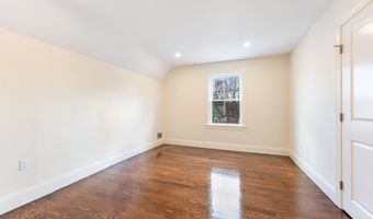 2-4 Brechin Ter, Andover, MA 01810