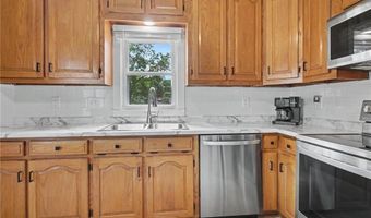 321 Dearborn St, Baldwin City, KS 66006