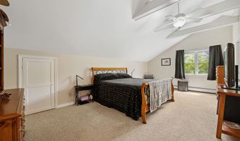 13 Queen St, Barre, VT 05641