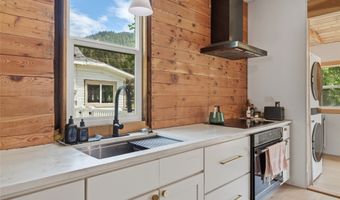 9271 Stimson Blvd, Bonner, MT 59823