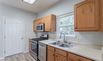 64 Byers Ave, Akron, OH 44302
