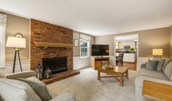 14 High Hill Rd, Canton, CT 06019