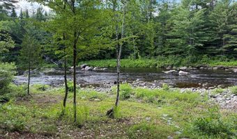6 Maple Dr, Abbot, ME 04406