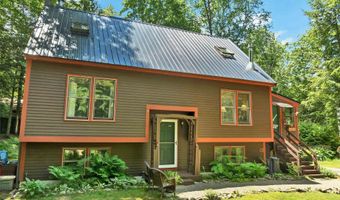 8 New London Dr, Barnstead, NH 03225