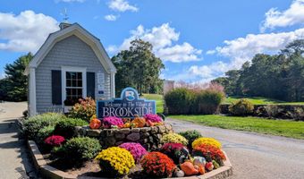 16 Amberwood Ct, Bourne, MA 02532