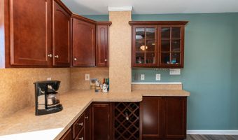 73 Carlyle Dr, Bayville, NJ 08721