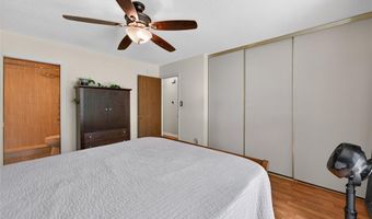 100 Holly Green Dr, Ballwin, MO 63021