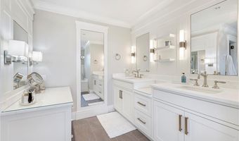 60 Van Wickle Ln, Bristol, RI 02809