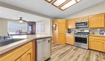 13931 Falling Leaf Rd, Apple Valley, CA 92307
