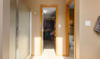 17699 157th Ter, Basehor, KS 66007
