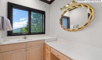 169 Goldfinch Ct, Banner Elk, NC 28604