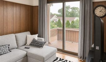 1000 Hope St, Bristol, RI 02809
