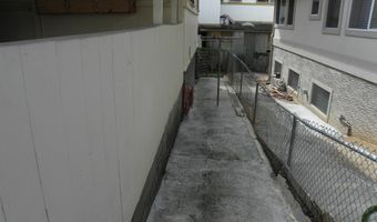 2719 Kamanaiki St, Honolulu, HI 96819