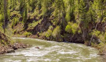 8 Mormon Creek Rd, Cody, WY 82414