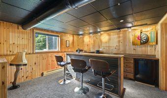 146 Parkwood Dr, Augusta, ME 04330