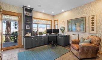 500 Ashland Loop Rd, Ashland, OR 97520