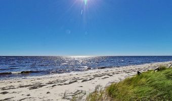 6 Kingfish St, Alligator Point, FL 32346