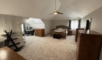 3621 Bunker Hill Dr, Algonquin, IL 60102