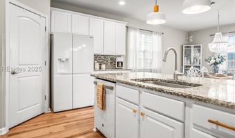 153 Glory Rd, Beaufort, SC 29906