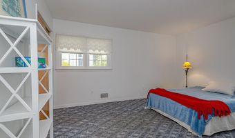 7 Harbor View Dr, Atlantic Highlands, NJ 07716