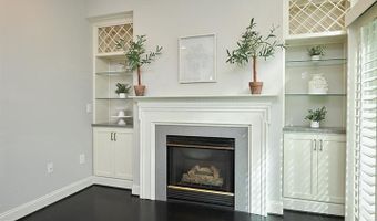 4906 MONTGOMERY Ln, Bethesda, MD 20814